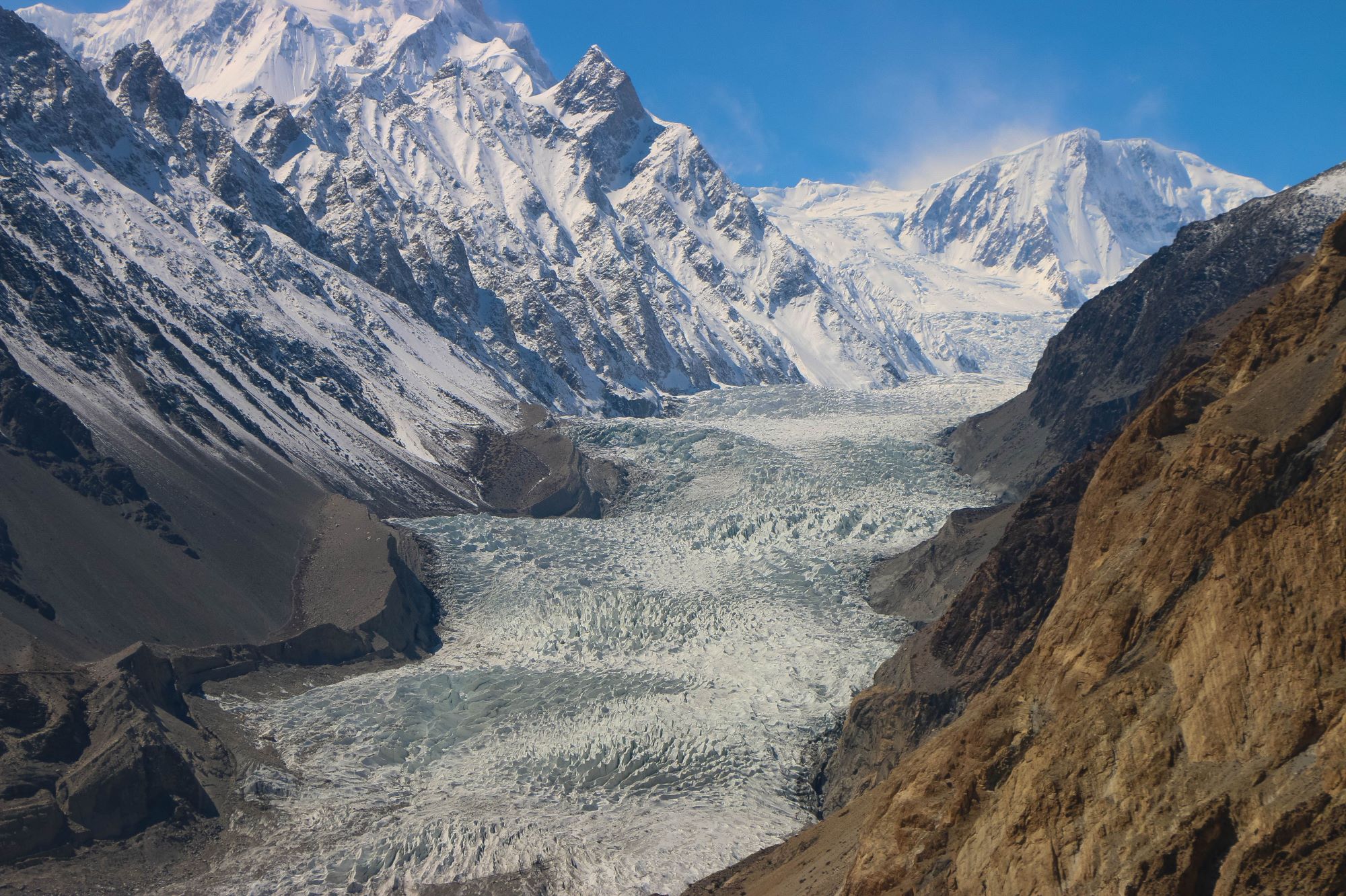 Passu_Glacier